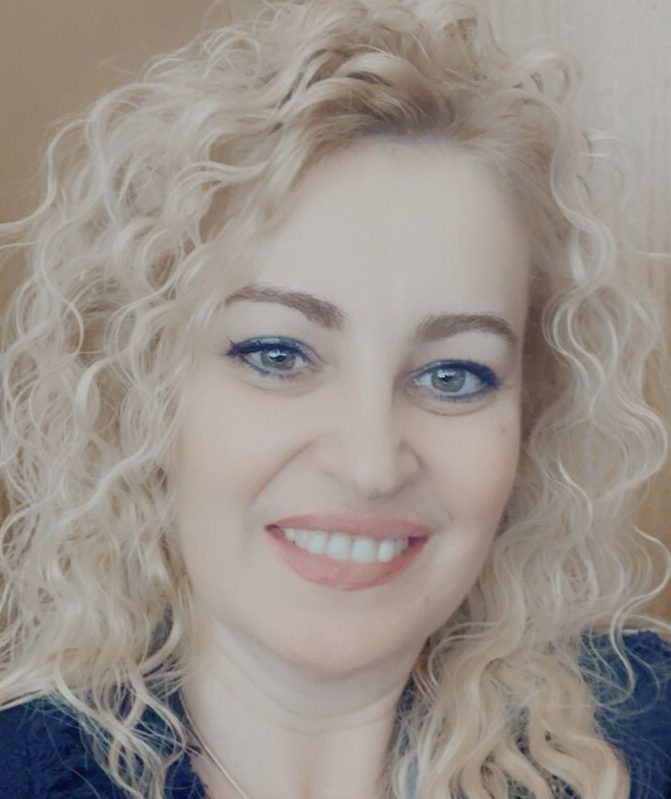 Рени Божичкова